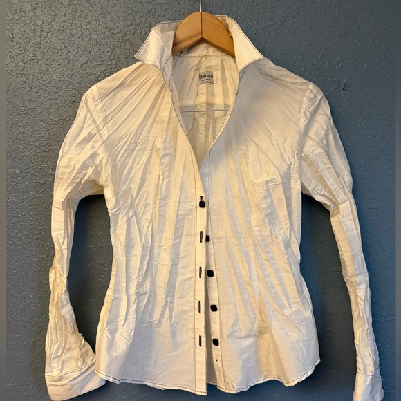 Beluva Tops - Beluva San Francisco Made in USA Cream Shirt with Black Stitching